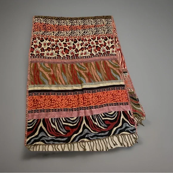 Vintage 1990s Animal Print Patchwork Shawl Scarf Wrap Fringe Lightweight women - Picture 3 of 4